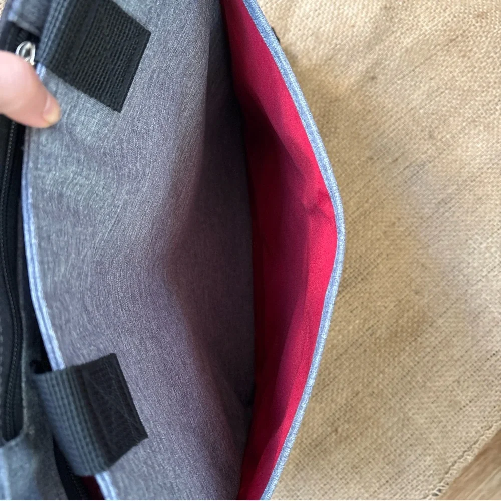 EUC Grey Skip Hop diaper bag. Small discolor on bottom.